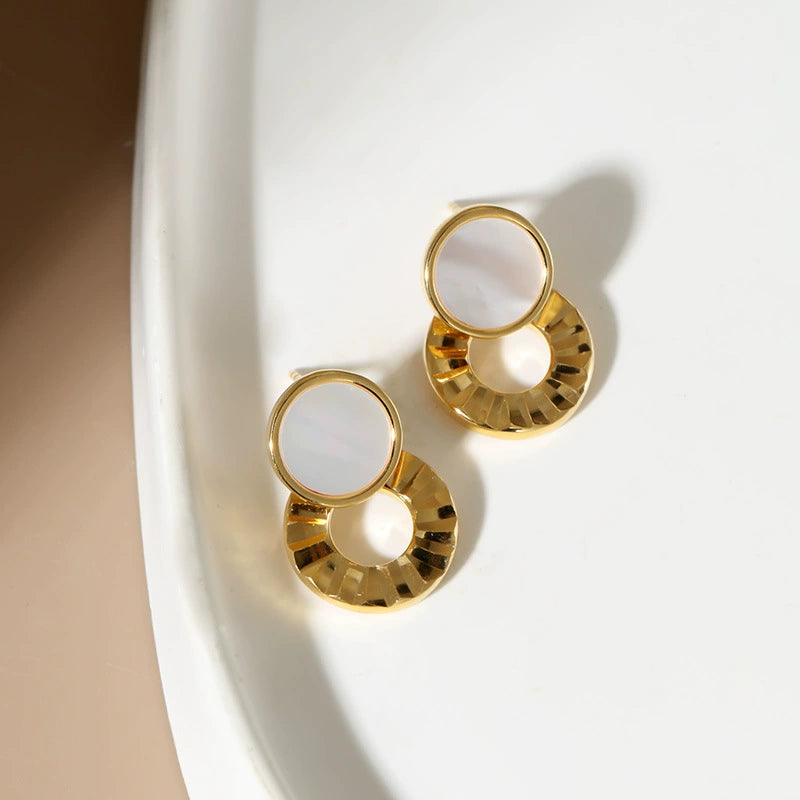 Stud earrings, 925 sterling silver gold plated with shells