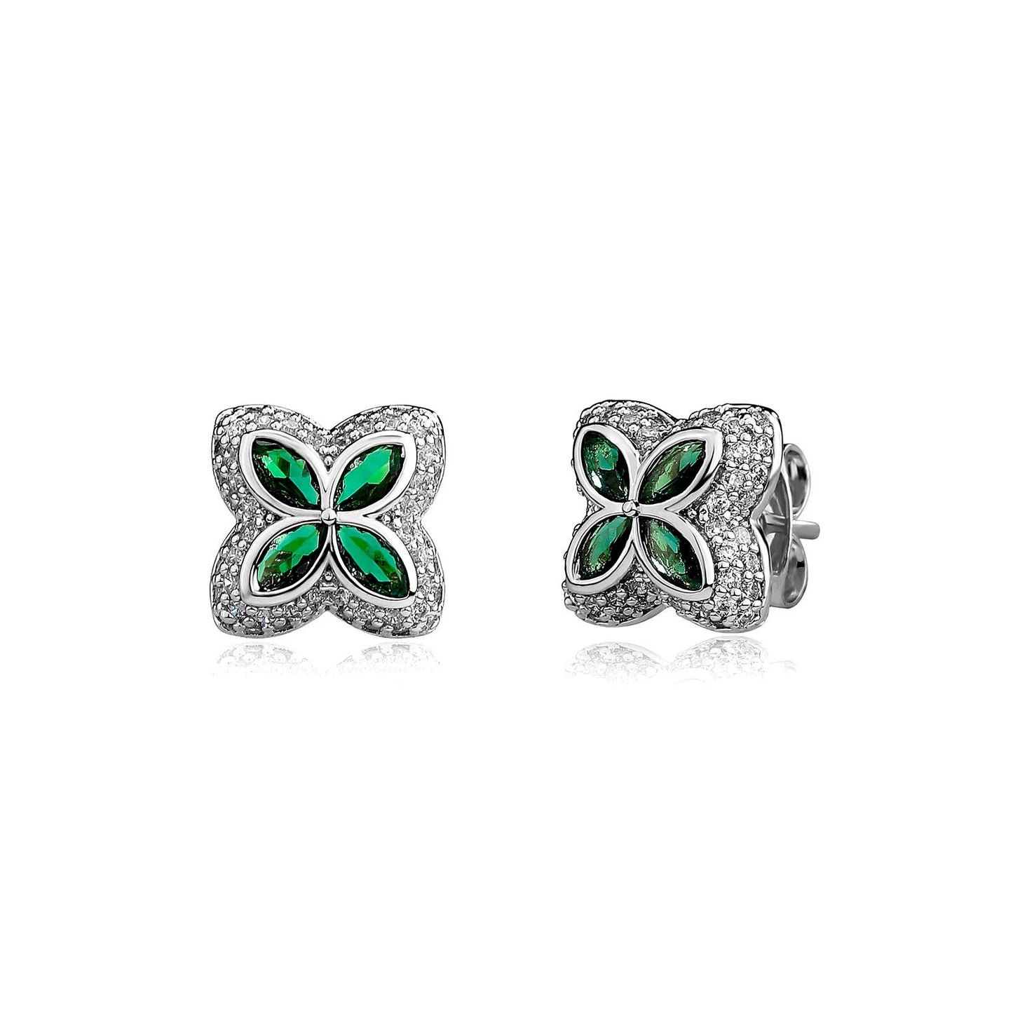 Four-leaf clover, full of diamonds set in a row, a fashionable three-dimensional design, 925 silver