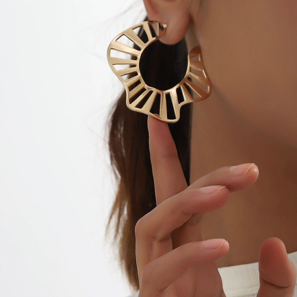 Geometric irregular earrings, creative, hollow,metal